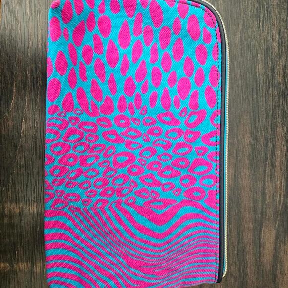 Estee lauder makeup bag beauty essentials - Picture 2 of 4